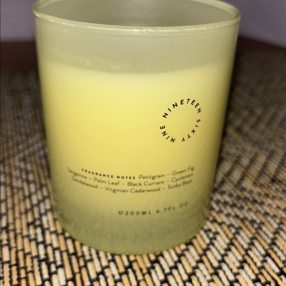 Invisible Post Scented Candle - Yellow - Picture 3 of 3